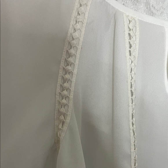 NWT. A. Byer Cream Lace Accent Blouse - Picture 3 of 4